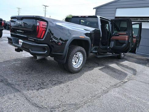 Used 2026 GMC Sierra 3500 Denali Ultimate AWD/4WD image 25