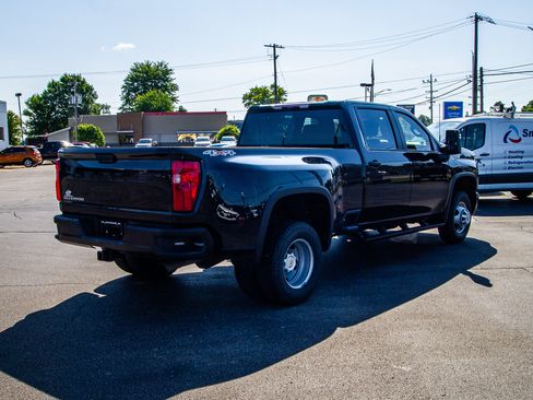 Used 2024 Chevrolet Silverado 3500 W/T w/ WT Convenience Package AWD/4WD image 7