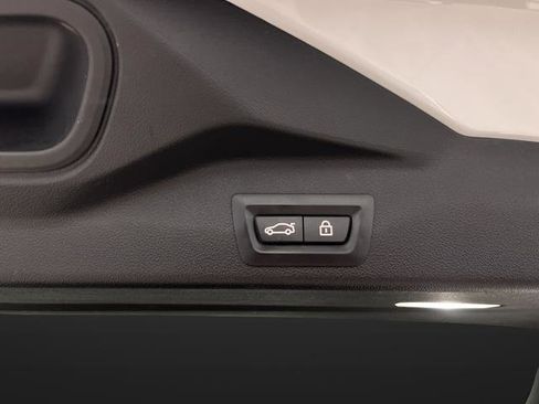 Used 2019 BMW X5 xDrive40i w/ Premium Package 2 image 16