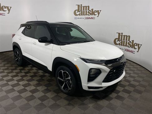 Used 2023 Chevrolet TrailBlazer RS w/ Convenience Package image 1