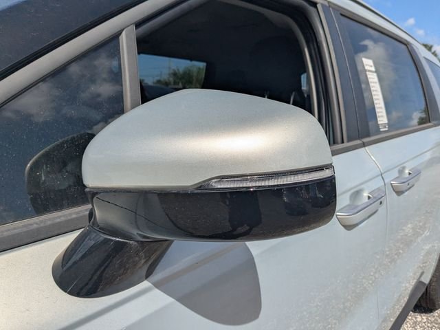 New 2026 Kia Carnival EX FWD image 11