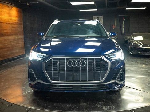 Used 2023 Audi Q3 2.0T Premium w/ Convenience Package AWD/4WD image 4