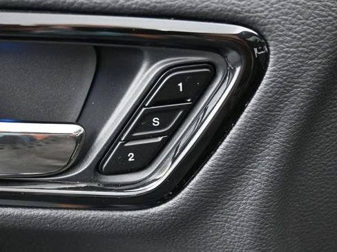 Used 2024 Dodge Durango GT AWD/4WD image 15