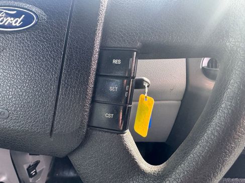 Used 2004 Ford F150 XL RWD image 28