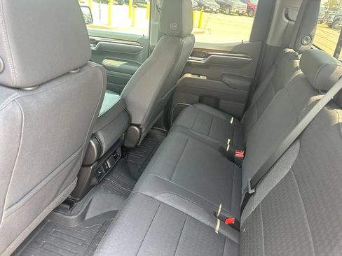 Used 2026 GMC Sierra 1500 SLE AWD/4WD image 17