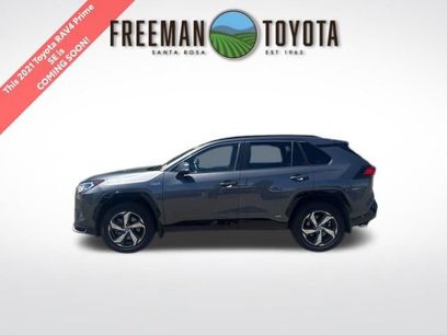 Used 2021 Toyota RAV4 SE w/ Weather & Moonroof Package