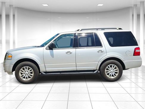 Used 2014 Ford Expedition XLT w/ Leather Seating Package AWD/4WD image 6