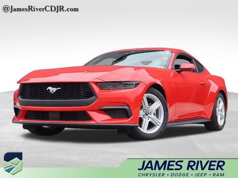 Used 2026 Ford Mustang Premium RWD image 1
