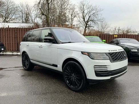 Used 2018 Land Rover Range Rover image 3