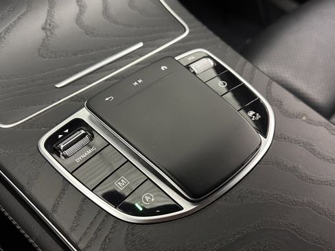 Used 2020 Mercedes-Benz GLC 300 image 14