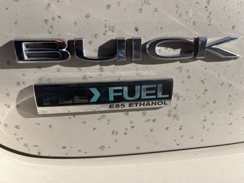 Used 2011 Buick Lucerne CXL image 20