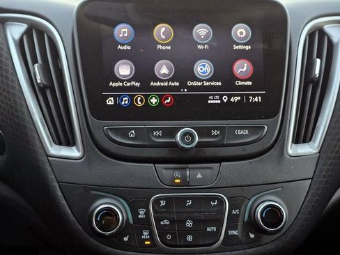 Used 2024 Chevrolet Malibu LT FWD image 18