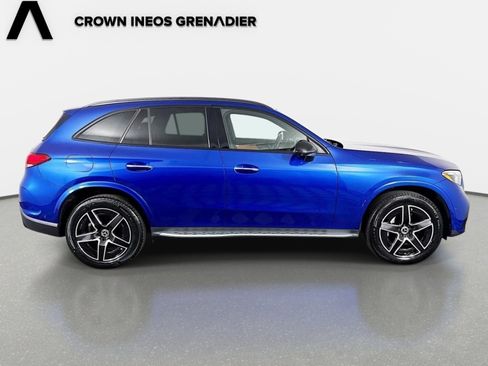 Used 2023 Mercedes-Benz GLC 300 4MATIC image 4