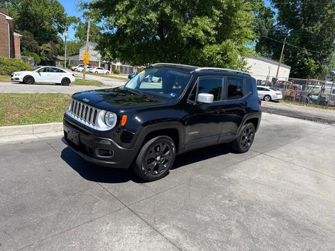 Used 2017 Jeep Renegade Limited AWD/4WD image 7