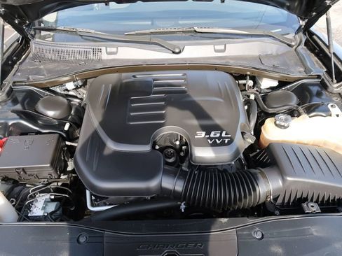 Used 2022 Dodge Charger SXT image 13