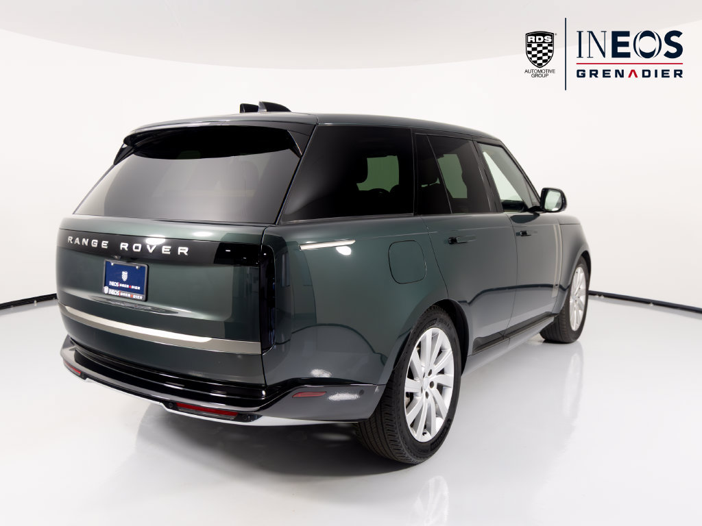 Used 2024 Land Rover Range Rover SE AWD/4WD image 7