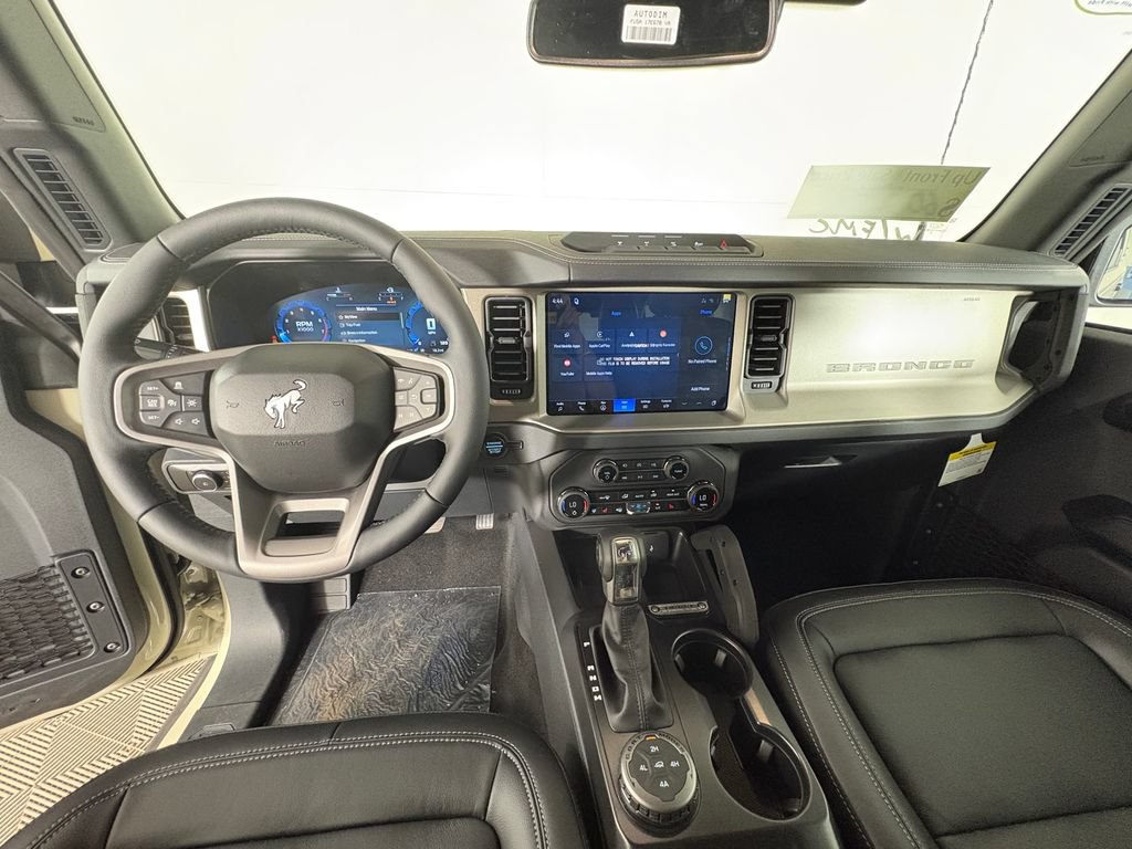 New 2026 Ford Bronco Outer Banks w/ Sasquatch Package AWD/4WD image 7