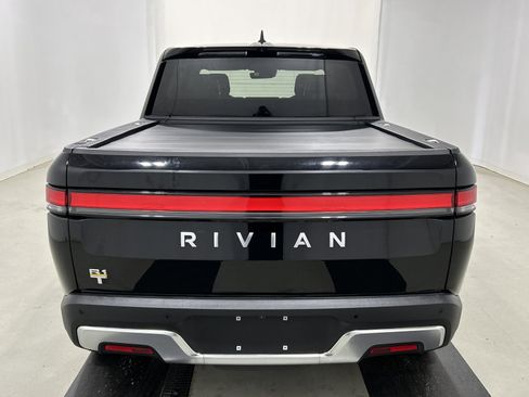 Used 2022 Rivian R1T Launch Edition image 4