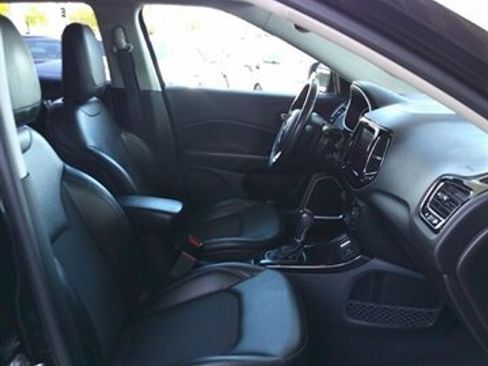 Used 2019 Jeep Compass Altitude image 29