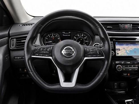 Used 2017 Nissan Rogue SL AWD/4WD image 28
