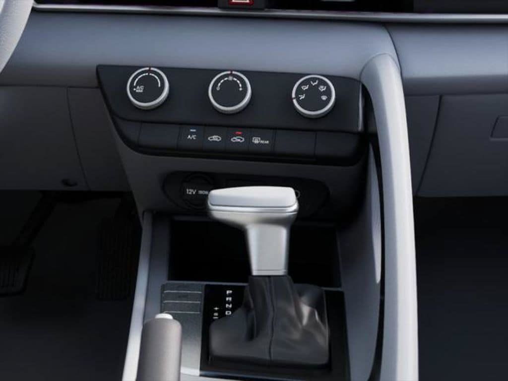 New 2026 Hyundai Elantra SE FWD image 16