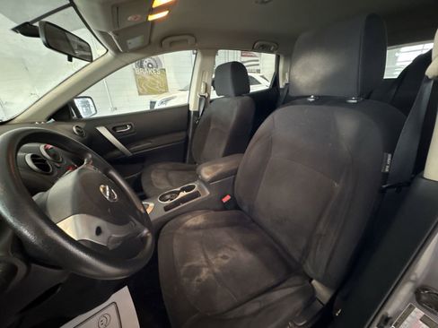Used 2010 Nissan Rogue S image 16