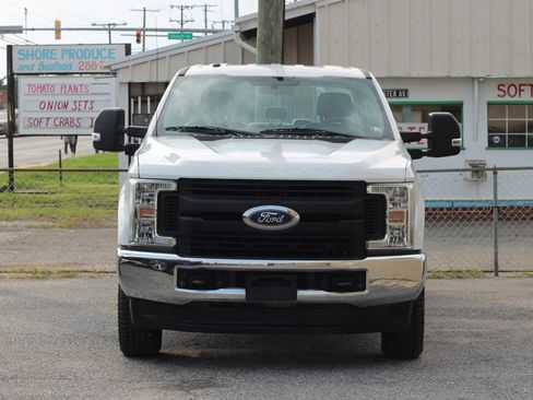 Used 2019 Ford F250 XL w/ Power Equipment Group AWD/4WD image 2