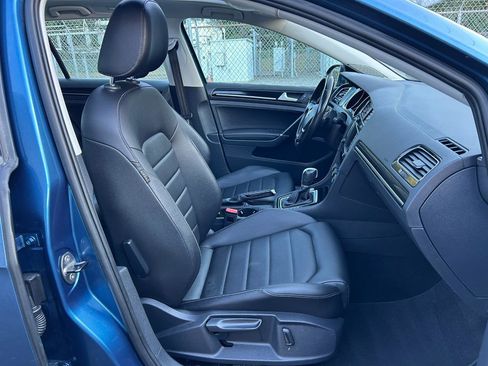 Used 2017 Volkswagen Golf SEL FWD image 18