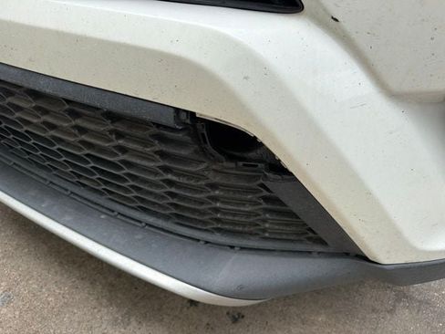 Used 2016 Toyota RAV4 SE FWD image 8
