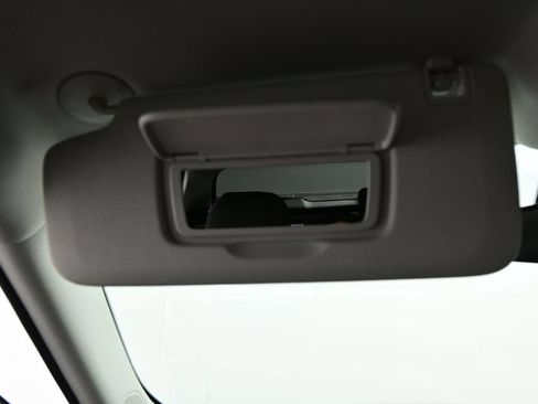 New 2026 Chevrolet TrailBlazer LT w/ Midnight Edition FWD image 32