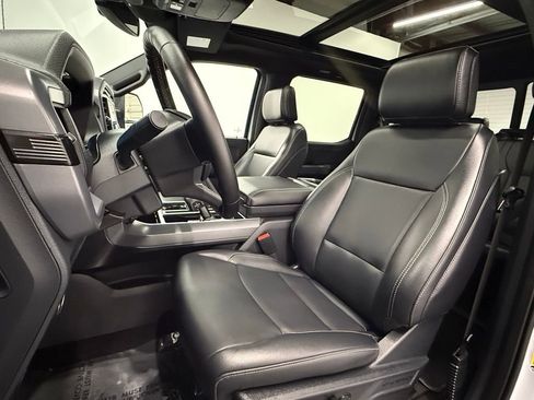 Used 2025 Ford F150 XLT w/ Equipment Group 303A High image 18