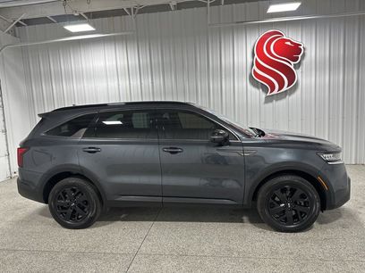 Used 2021 Kia Sorento S w/ Panoramic Sunroof Package
