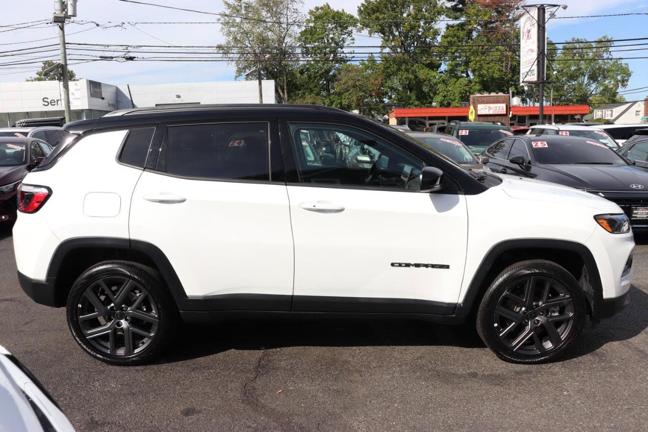 Used 2026 Jeep Compass Limited AWD/4WD image 5