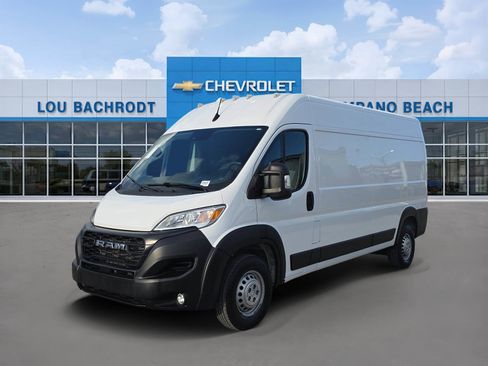 Used 2025 RAM ProMaster 2500 w/ Convenience Group FWD image 3