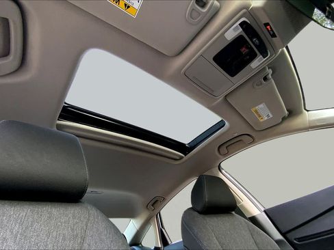 Used 2024 Honda Accord EX image 14
