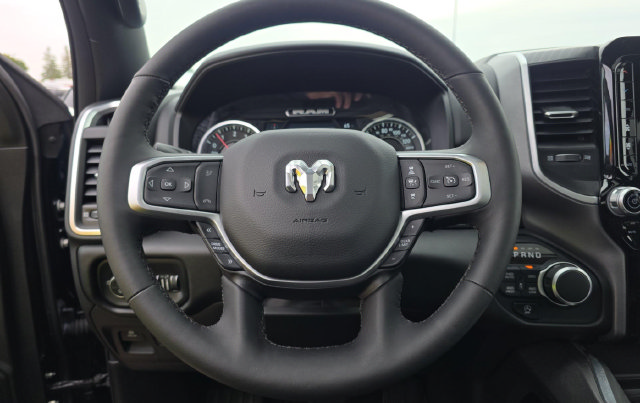 Used 2025 RAM 1500 Big Horn AWD/4WD image 7