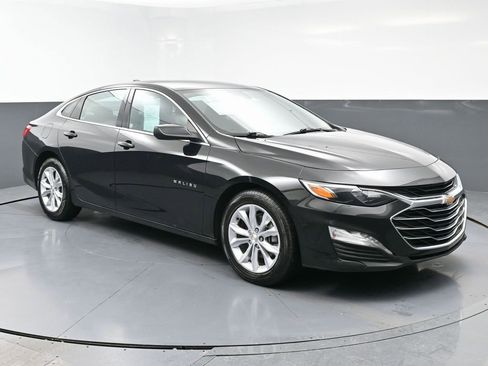 Used 2023 Chevrolet Malibu LT image 3