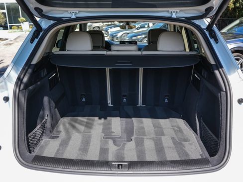Certified 2023 Audi Q5 2.0T Premium w/ Convenience Package AWD/4WD image 28