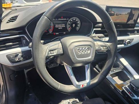 Used 2022 Audi A4 2.0T Premium Plus w/ Premium Plus Package AWD/4WD image 25