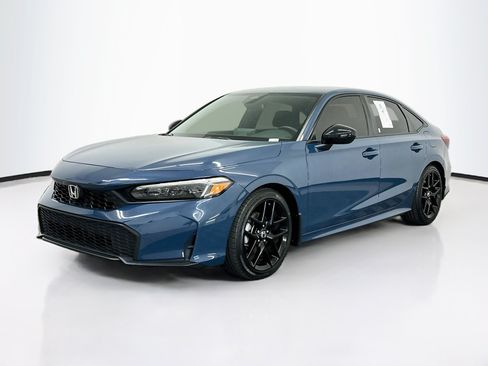 Used 2025 Honda Civic Sport image 3