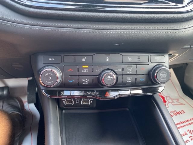 Used 2024 Dodge Durango SXT AWD/4WD image 23