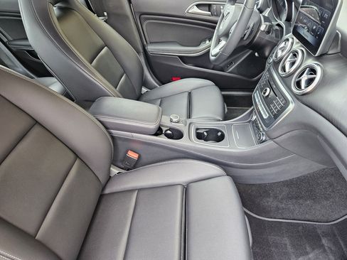 Used 2019 Mercedes-Benz CLA 250 image 14