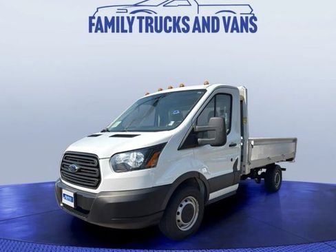 Used 2018 Ford Transit 250 138 RWD image 1