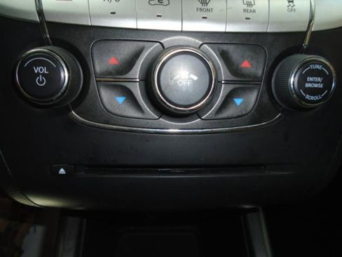 Used 2017 Dodge Journey SE w/ Flexible Seating Group image 24