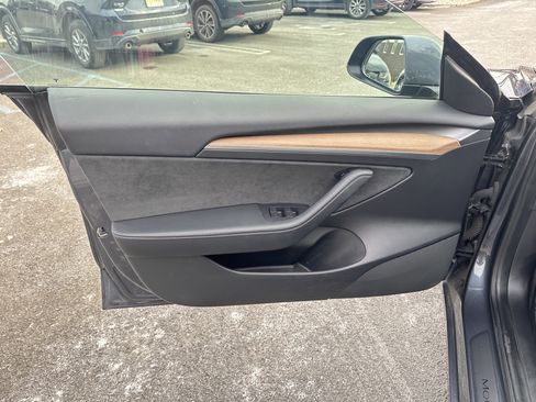 Used 2021 Tesla Model 3 Long Range image 17