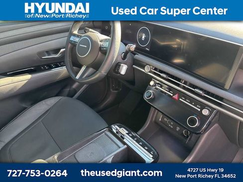 Used 2025 Hyundai Tucson Limited image 6