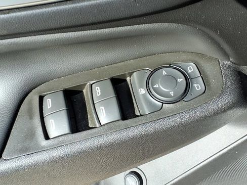 Used 2024 Chevrolet Equinox LT w/ LPO, Floor Liner Package FWD image 16