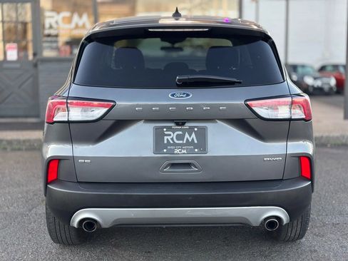 Used 2021 Ford Escape SE image 7