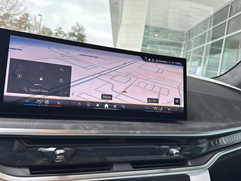 New 2026 BMW X7 xDrive40i w/ Premium Package image 25