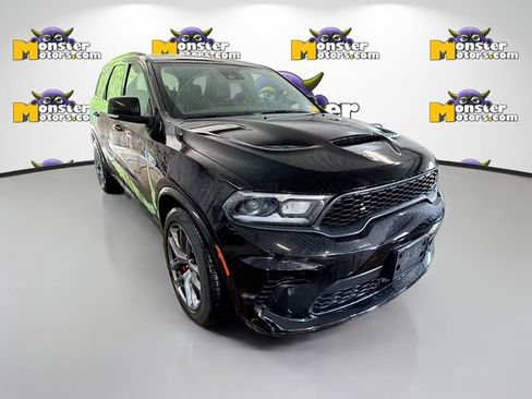 Used 2024 Dodge Durango R/T w/ Tow 'N Go Group AWD/4WD image 3